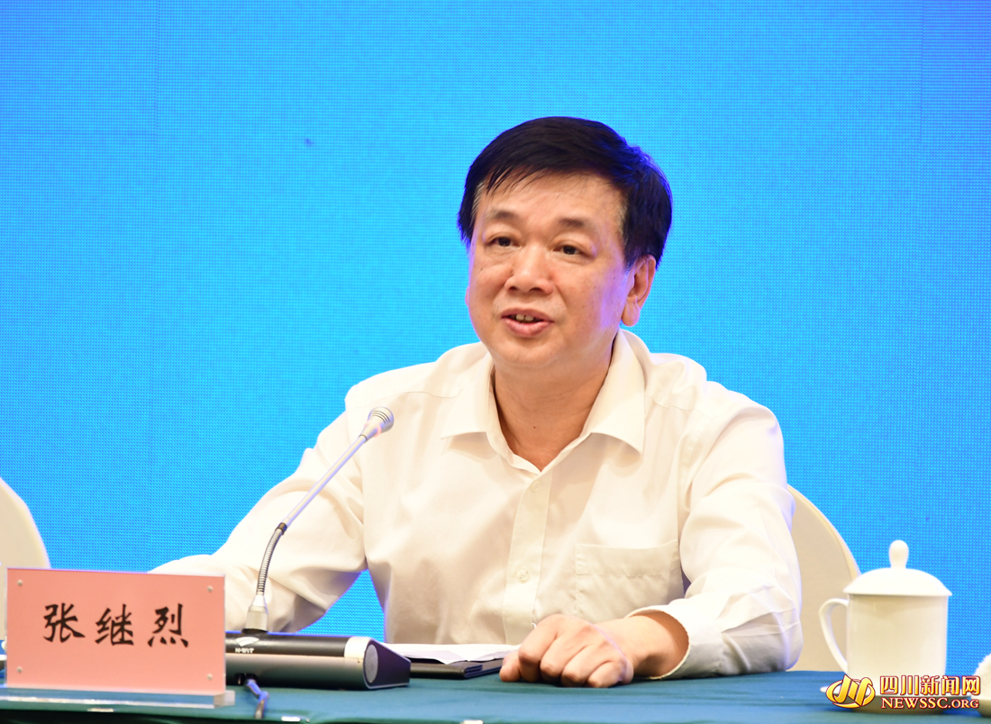 AG尊龙凯时电气集团副总经理、党组成员张继烈_副本.jpg